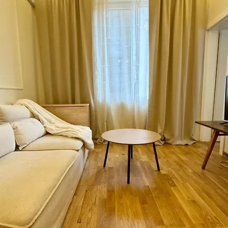 2 Bedrooms On Vitosha Boulevard Daire Sofya