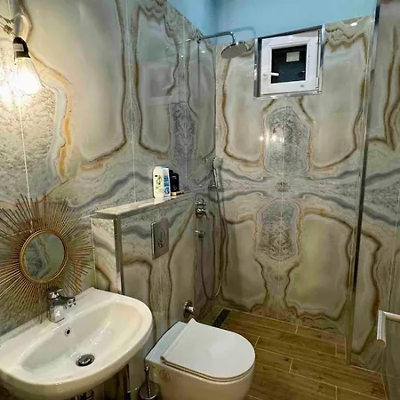 2 Bedrooms On Vitosha Boulevard Daire *