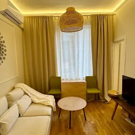 Apartament 2 Bedrooms On Vitosha Boulevard *